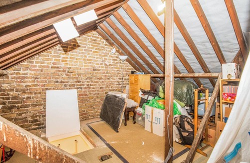 Epsom Casa | Delightful Epsom Home, London/Surrey,sleeps 7/8, Garden, Off Street Parking
