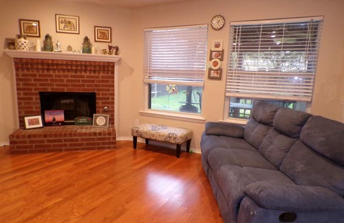 Wylie Casa | Beautiful 5 Bedroom / 3 Bathroom Home in a gorgeous resort type community
