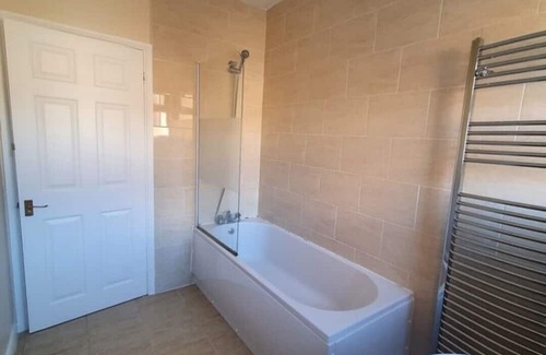Shipton Cabaña | Yorkshire Quirky Cottage set in a safe space garden.