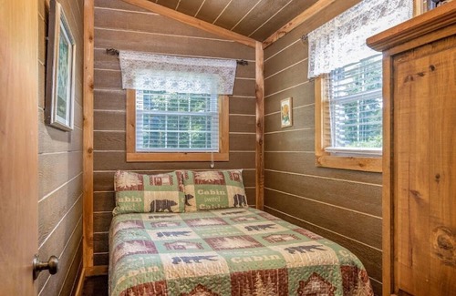 Cleora Cabina | The Egret Cabin - Accommodates 6 Guests