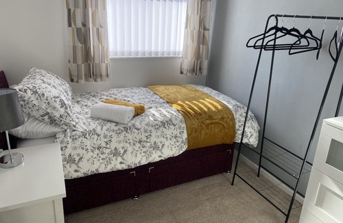Thornaby On Tees Casa | Home from Home Howard’s House provides a comfy , clean home for your stay .