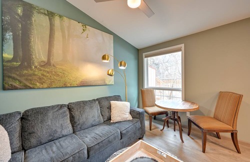 Crestone Apartamento | Cozy Crestone Vacation Rental w/ Mountain Views!