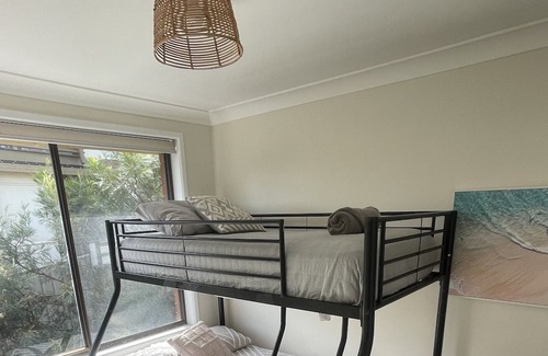 Nambucca Heads Casa | Ocean views, 200m to the beach 30mins to Coffs Harbour. Great getaway