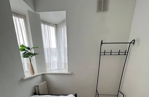 Lea Bridge Casa | Relaxing single room