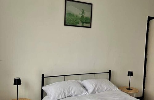 Lea Bridge Casa | Pair Paradise Haven - Double room