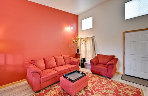 Crestone Apartamento | ‘The Penthouse’ Crestone Studio w/ Private Balcony