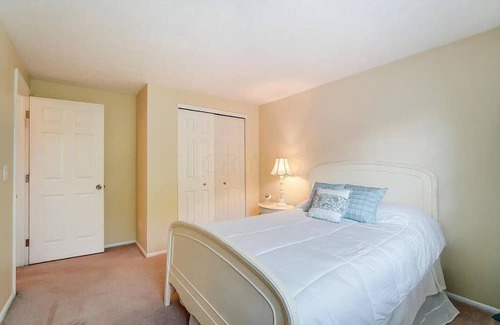 Dublin Casa | Family & Friends, 5BR 3BA Home Near Zoo , 10 min to OSU Downtown