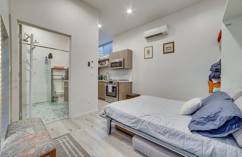 Columbia City Apartamento | Newly Built Seattle Studio: Walk to Seward Park!