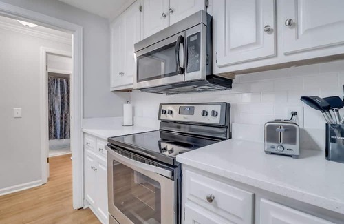 Statesboro Apartamento | Eagle Creek Loft - Close to Shops Food GSU