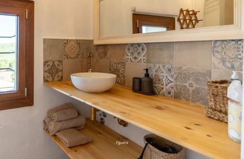 Sant Marti de Tous Otro | Timeless Tranquility: Experience the Legacy of Masía Aubareda, 1h from Barcelona