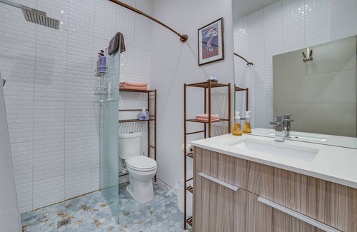Seattle Metro Area Apartamento | Newly Built Seattle Studio: Walk to Seward Park!
