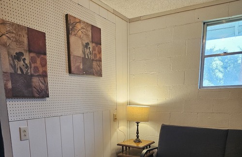 Silver Creek Village Apartamento | Cozy 1 room studio with access to bathhouse and coffee bar