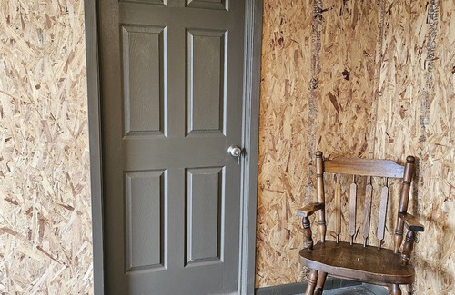 Silver Creek Village Apartamento | Cozy 1 room studio with access to bathhouse and coffee bar