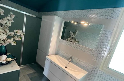 Corigliano D'Otranto Casa | Holiday Home 'Dependance Paloma' with Shared Pool, Wi-Fi and Air Conditioning