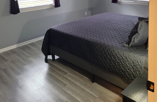 West Branch Casa | Clear Lake Getaways - ORV Friendly with Garage - Modern