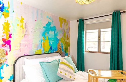 San Clemente Casa | Historic Central Tucson Casa Clemente minutes from Downtown, UofA Pet Friendly