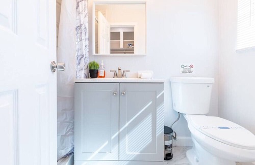 Coral Ridge Apartamento | 5 min to BEACH walk to restaurant, bars, mall, etc