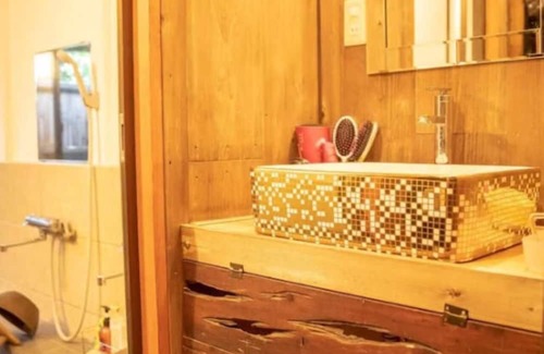 Miyakami Casa | 150yearold traditional house thatched roof hea / Atami Shizuoka