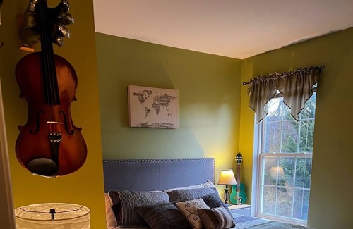 Boonsboro Apartamento | Strike Up The Band Suite @ Music House.