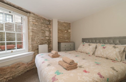 Swanage Cabaña | PURBECK HOTEL APARTMENTS - FLAT 1, pet friendly in Swanage