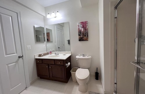 Idylwood Casa | Cozy 1B1B Suite Safe Community