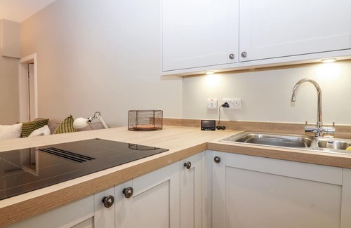 Haddington Cabaña | 8 BARNEY MAINS COTTAGE, pet friendly, with open fire in Haddington