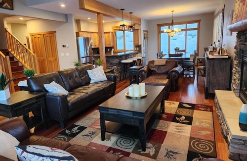 Forest Ridge Estates Chalet De Esquí | Spectacular 4 Bedroom, 4 Bathroom House-Greywolf Drive-Hot Tub and Sauna!