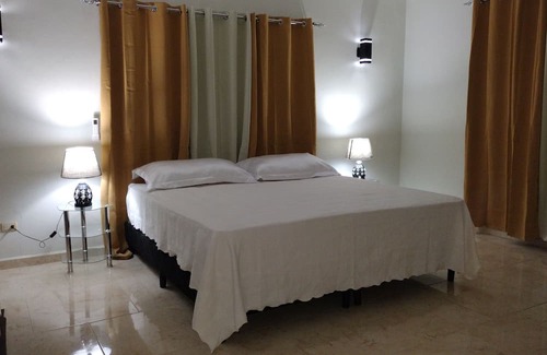 Barahona Casa | MANGO TROPICAL HOUSE ONLY 600 METERS FROM THE BEACH and Restaurants