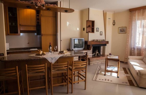 Oldesio Apartamento | Apartment 'I Fiori' with Lake View, Shared Terrace and Wi-Fi