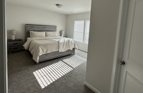 Elgin Casa | Home away from home! near Fort Jackson military base and downtown USC!