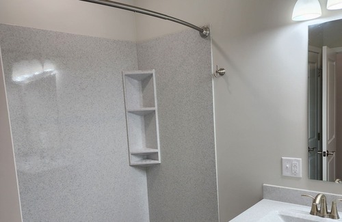 Stuart Casa | Modern, clean, and relaxing home suited for the family, or an intimate get away