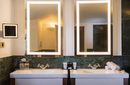 Rondo - Torretta Casa | Stylish Unit w/ Breakfast & Step to M5 Metro Line