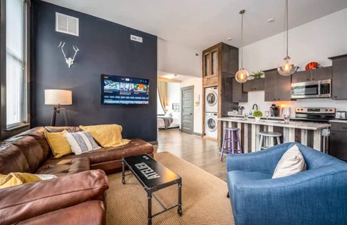 Over-the-Rhine Apartamento | Luxury OTR Condo CLEAN, CABLE, WIFI, LOCATION!