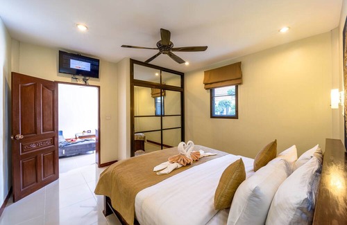 Bang Sare Casa | Superior Bedroom in comfy Resort -SCR6
