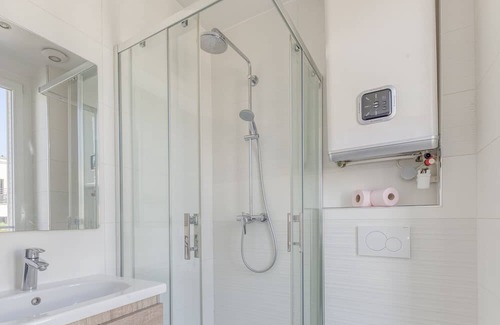 Le Raincy Apartamento | Vrbo Property