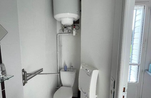 Huille Apartamento | Homerez - Beautiful studio for 3 ppl. with garden and terrace at Durtal