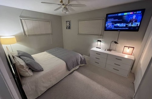 Brown Deer Casa | Cute 3 Bedroom Home in Beautiful Brown Deer