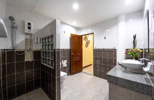 Bang Sare Casa | Unique Resort Close to Beach - SCR1