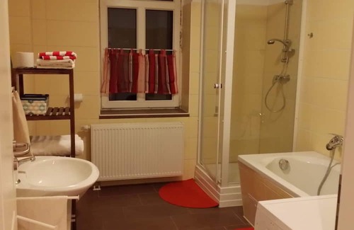 Schonau Apartamento | 2 Raum Ferienwohnung in Chemnitz Schönau 60m2