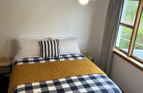 Lawrence Casa | Unwind on Whitehaven