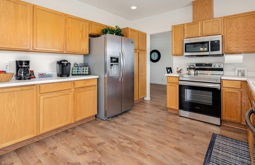 Northwest Reno Casa | 3x2.5 Home with Spectacular Valley Views, pet friendly.