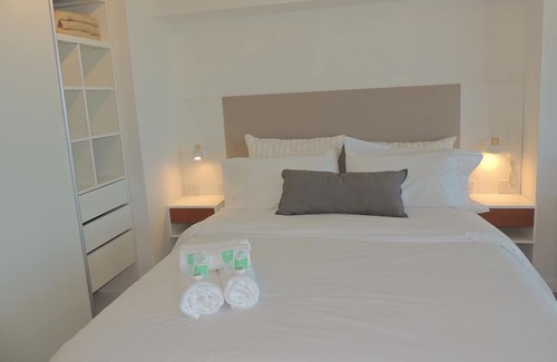Retiro Apartamento | Monoambiente DE Lujo con Pileta - Torre Bellini 21