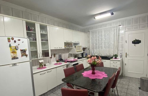 Capao da Imbuia Casa | Triplex 5min Jardim Botânico
