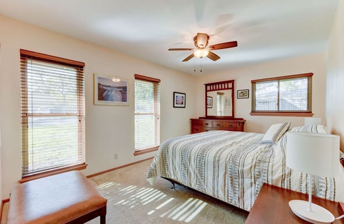 North Austin Civic Association Casa | North Central Ranch style house in 78758