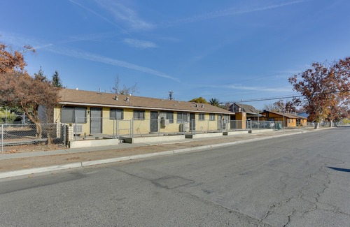 Downtown Apartamento | Centrally Located Apt ~ Half-mi to Ucsf Fresno!