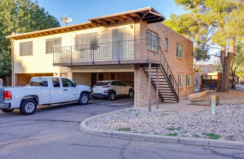 Tucson Apartamento | Mountain-view Tucson Condo: 7 Mi to U of A!