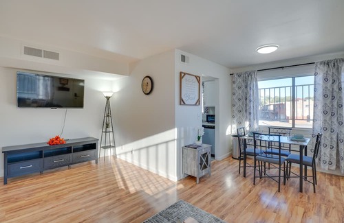 Tucson Apartamento | Mountain-view Tucson Condo: 7 Mi to U of A!