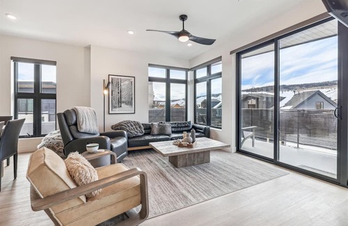 Willow Grove Condominio | River West 536: Silverthorne Condo - New Listing - Private Hot Tub