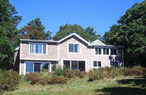 Wareham Casa | Secluded Bayview Retreat: Your Private Haven in Conservation Forest