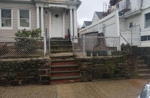 Ludlow Apartamento | Basement Apartment Close to Bus & Metro-North